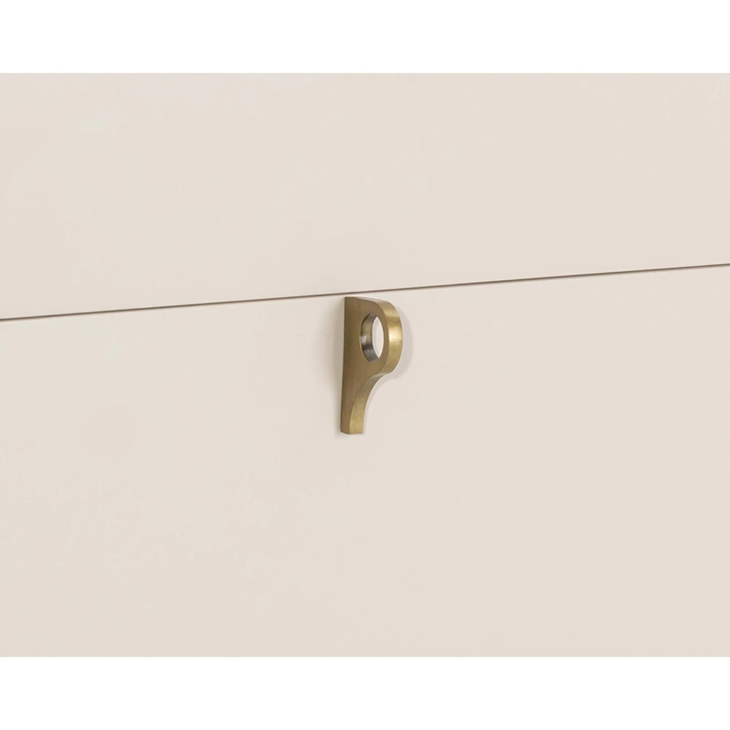 Celine Dresser, Cream