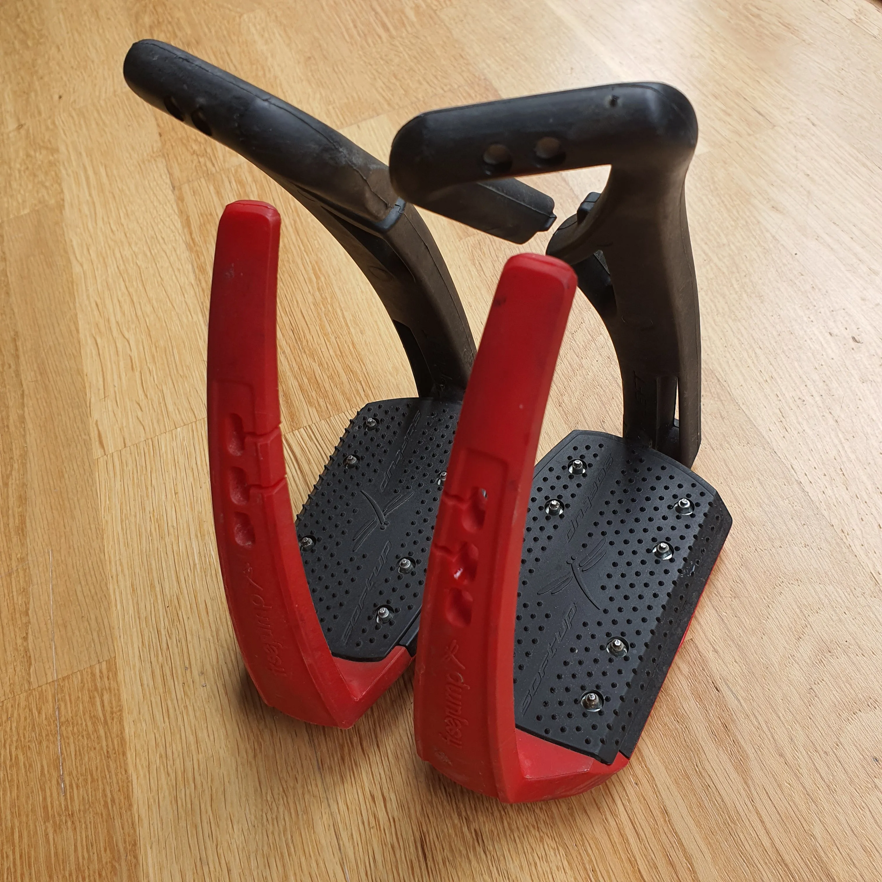 Free Jump red and black soft up Pro stirrups