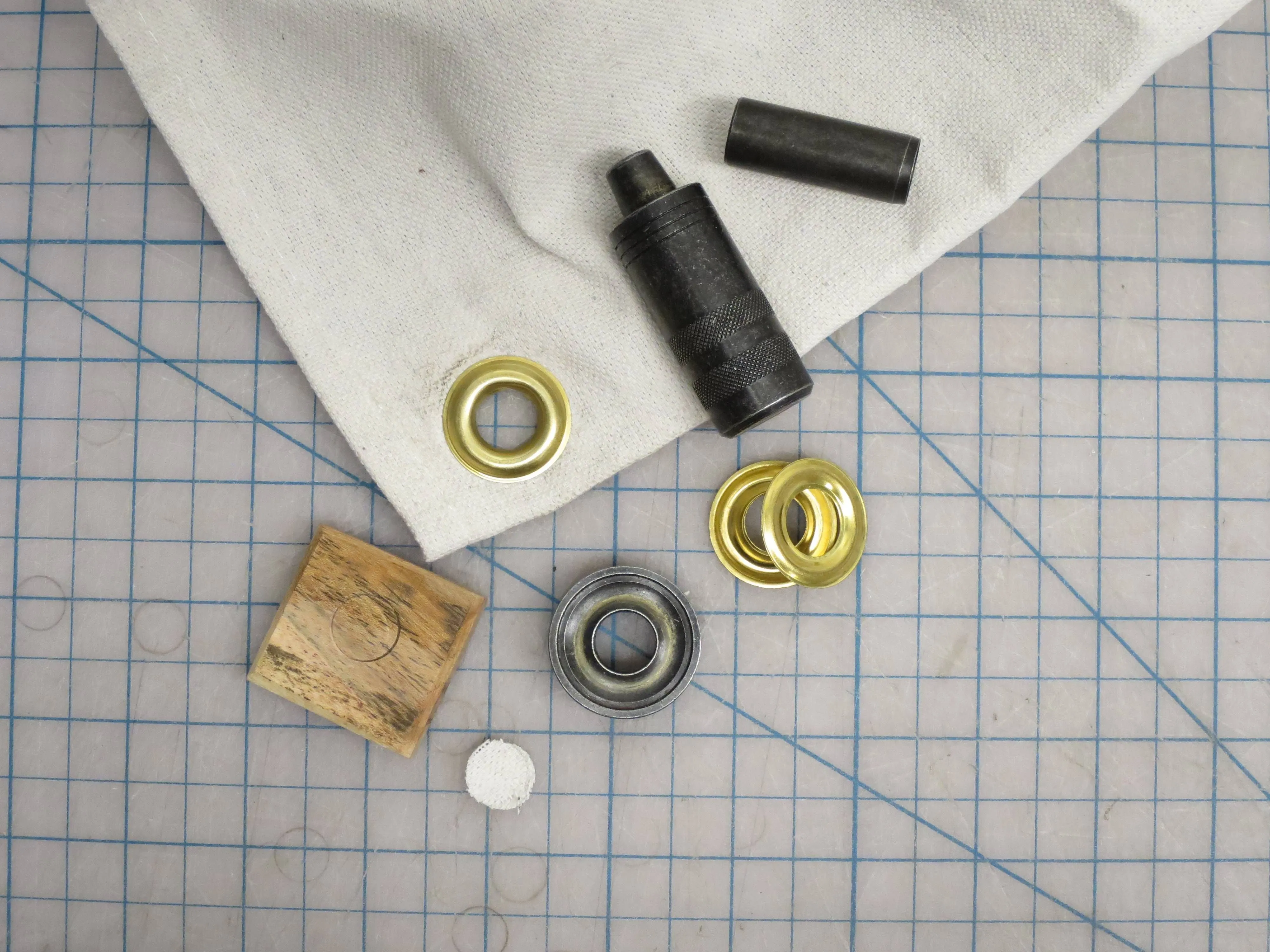 General Tools 1/2 In. Grommet Kit