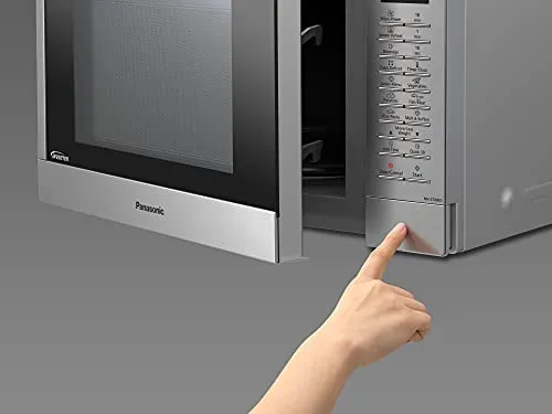 Panasonic Solo Inverter Microwave Oven with Turntable (New)